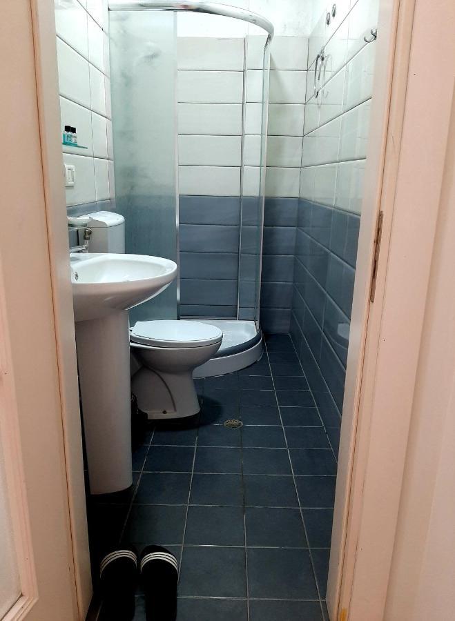 Hotel Vila Giorgio Shkodër Buitenkant foto