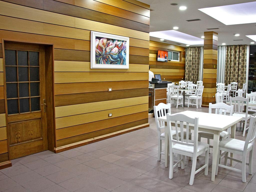 Hotel Vila Giorgio Shkodër Buitenkant foto