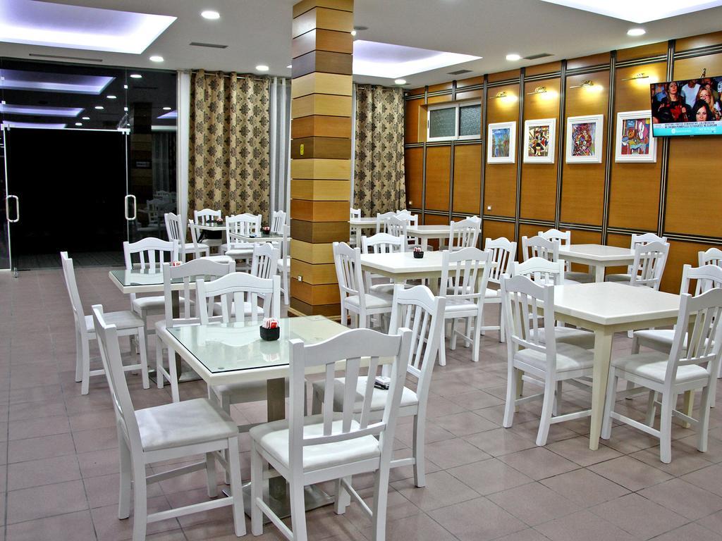 Hotel Vila Giorgio Shkodër Buitenkant foto