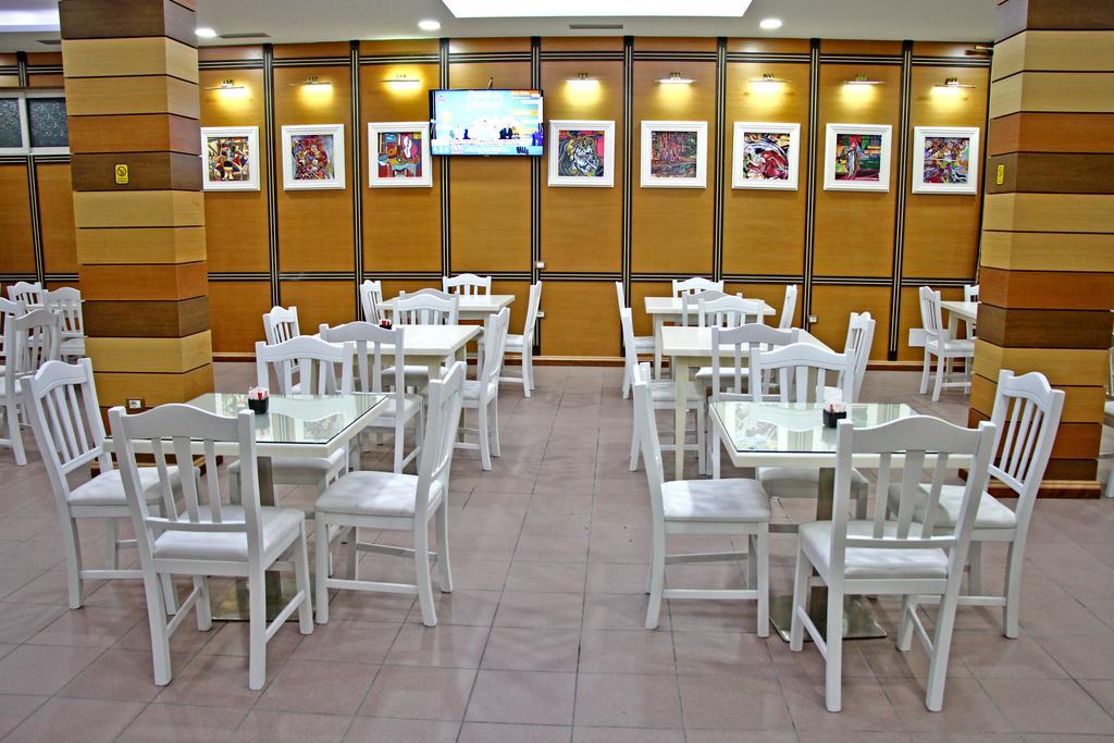 Hotel Vila Giorgio Shkodër Buitenkant foto