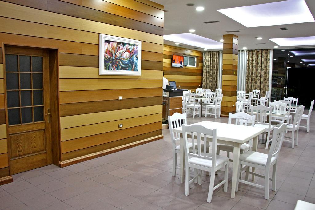 Hotel Vila Giorgio Shkodër Buitenkant foto